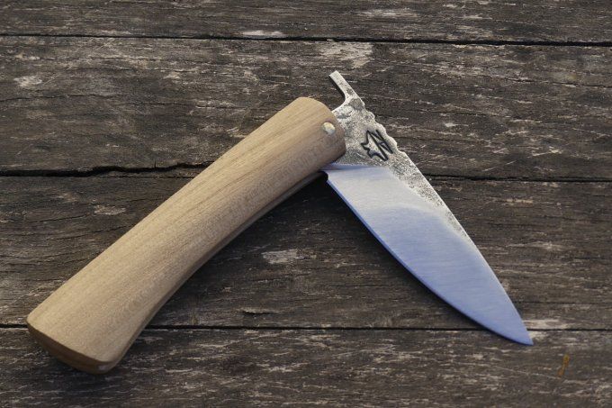 Couteau pliant 