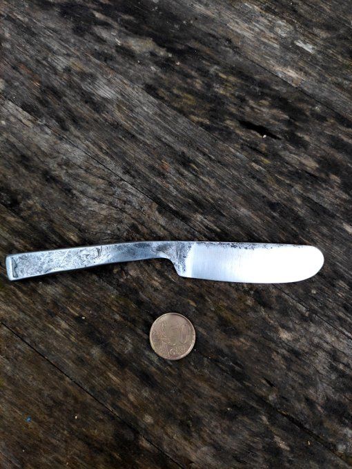 Couteau à beurre manche métal